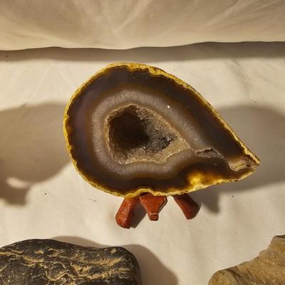 Assortment of Mineral & Rock Specimens (DR-JS)