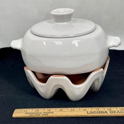 Frankoma White Covered Casserole with Warming Stand