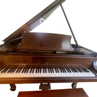Steinway Grand Piano/ MODEL L/ Serial No: 263459/ well tuned.