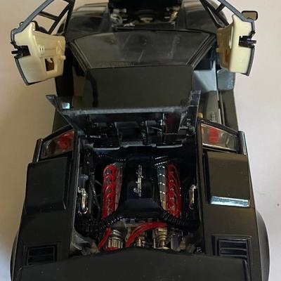 1989 Lamborghini Countach Production Car, Bburago, Italy, 1/18 Scale, Mint Condition