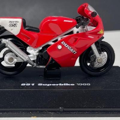 1988 Ducati 851 Superbike World Superbike, New Ray, 1/32 Scale, Mint Condition