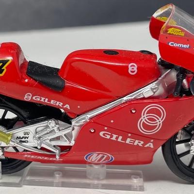2001 Gilera 125 Grand Prix, IXO, China, 1/24 Scale, Mint Condition