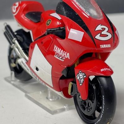 2001 Yamaha YZR 500 - Max Biaggi Grand Prix, IXO, China, 1/24 Scale, Mint Condition
