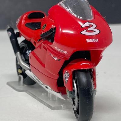 2002 Yamaha YZR M1 - Max Biaggi Grand Prix, IXO, China, 1/24 Scale, Mint Condition