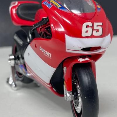 2005 Ducati Desmosedici - Loris Capirossi Grand Prix, Maisto, 1/24 Scale, Mint Condition