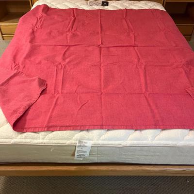 Placemats, Tablecloths & More (D-MG)
