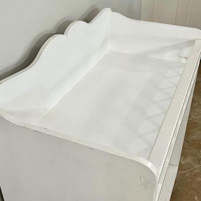 **CORRECTION** Solid Wood Changing Table ~ *Read Details