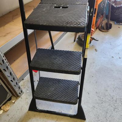 Cosco Large Heavy Duty 3 Ft Folding Portable Work Ladder w Tray