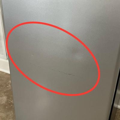 SANYO ~ 2009 Mini Fridge With Freezer