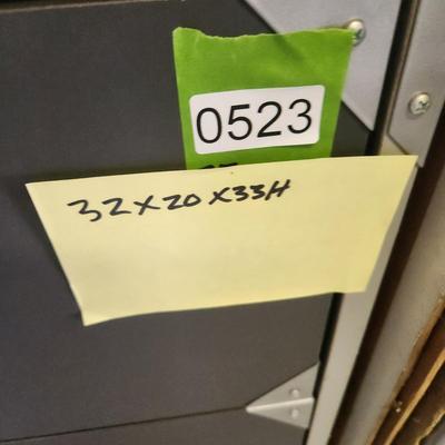 Coleman 3 Drawer Chest Cabinet 32x20x33"H Right side cabinet