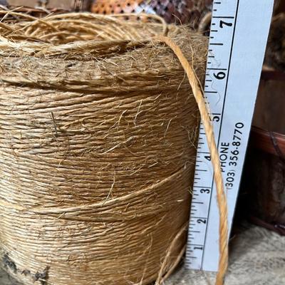 Assorment of crafting items