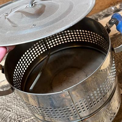 Antique Popcorn popper