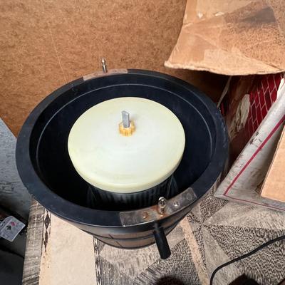 Vintage electric ice cream maker