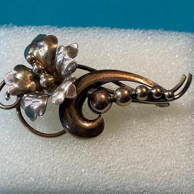 Vintage "A & Z" Dainty 1/20 12K Gold Filled on Silver Flower Pin in Good Preowned Condition.