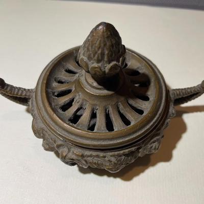 Antique Bronze/Brass Heavy Incense Burner 3.25" x 4.5" x 2.5" tall Preowned from an Estate as Pictured. No Base Markings.