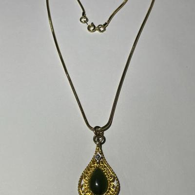 Vintage Trifari 18" Necklace & Fashion Pendant as Pictured.