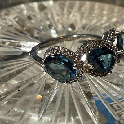 New Never Worn Sterling Silver 3-Stone Blue Topaz Ring Size-7 in New in Box Condition.