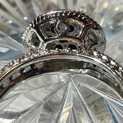 New Never Worn Sterling Silver Blue Stone & Commercial Diamond Chip Ring Size-9 in Very Good Condition.