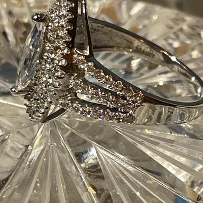 Vintage Never Worn Stauer Sterling Silver Fashion CZ Ring Size-7 in Very Good Condition.