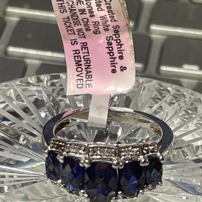 Vintage Never Worn Sterling Silver Fashion Spinel Synthetic Sapphire Ring Size-7 in Very Good Condition.
