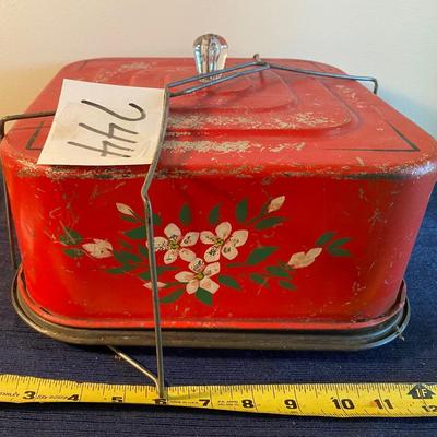 Vintage Cake Carrier