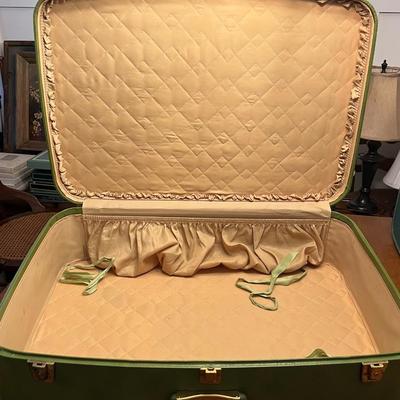 Vintage Hard Suitcases (green)