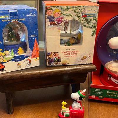 Peanut Snow Globes Lot