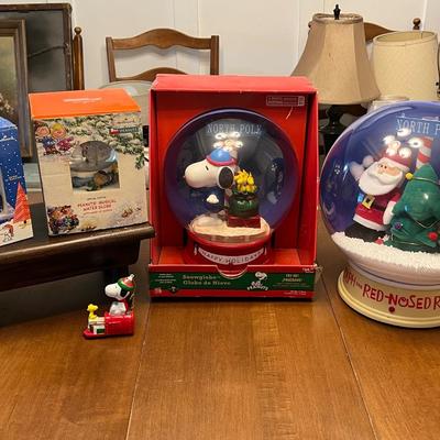 Peanut Snow Globes Lot