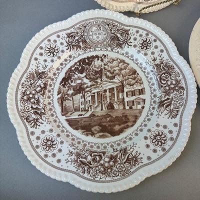 1419 Set of Wedgwood Mary Baldwin College Plates with Birthplace of Richard Henry Lee