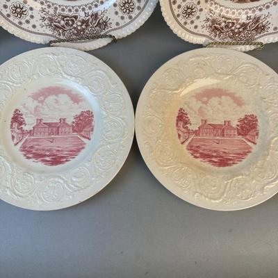 1419 Set of Wedgwood Mary Baldwin College Plates with Birthplace of Richard Henry Lee