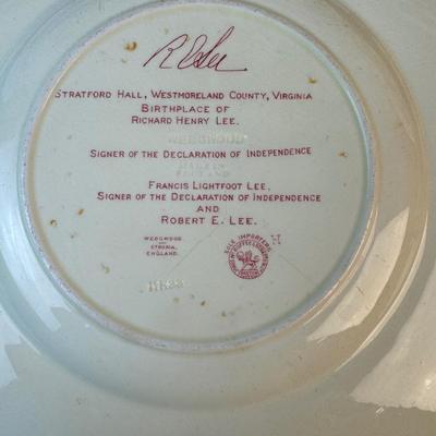 1419 Set of Wedgwood Mary Baldwin College Plates with Birthplace of Richard Henry Lee