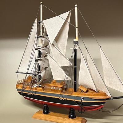 Blue Nose Decorative Ship- 15” x 15”