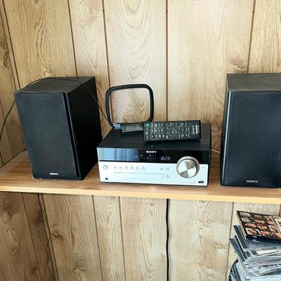 246 SONY CD PLAYER & RADIO WITH SPEAKERS REMOTE CMT-SBT100