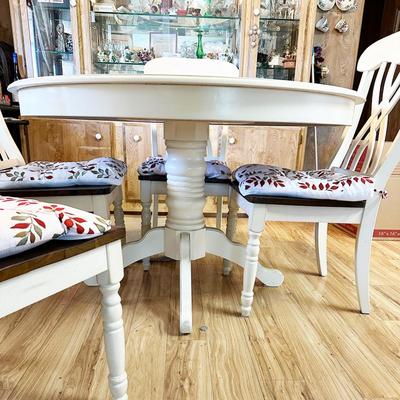 247 WOOD ROUND DINING TABLE + 4 CHAIRS + LEAF