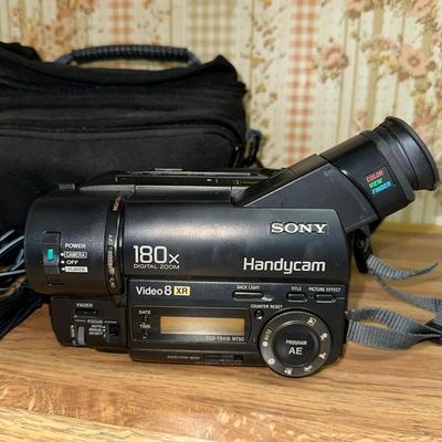 252 SONY HANDYCAM CAMCORDER 180X DIGITAL ZOOM