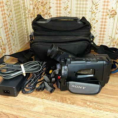252 SONY HANDYCAM CAMCORDER 180X DIGITAL ZOOM