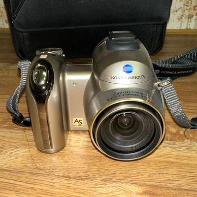 257 MINOLTA DIMAGE Z6 DIGITAL CAMERA OPTICAL ZOOM 12X