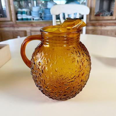 263 HARVEST GOLD 1970S GLASS BALL PITCHER
