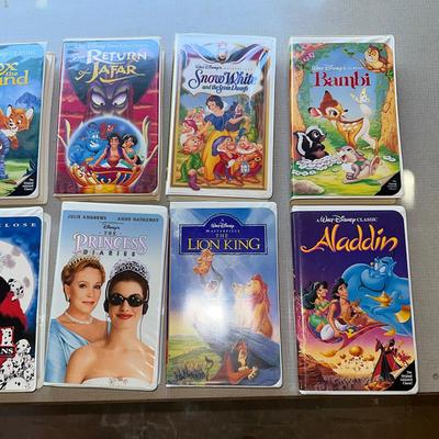 264 LOT 15 WALT DISNEY VHS VIDEOS ALADDIN BEAUTY BEAST 101