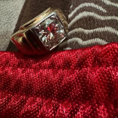 Diamond ring 2.93 center piece diamond Men’s size 10
