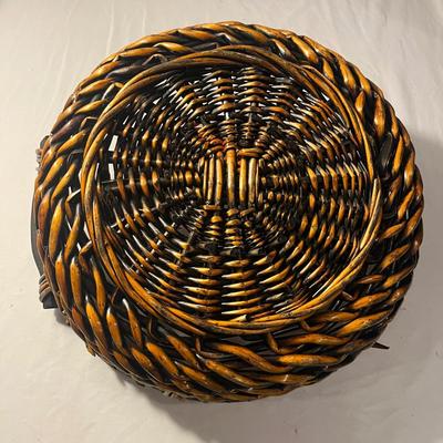 Collection of Woven Baskets and More (LR-MG)