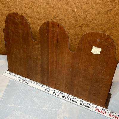 Retro mail shelf