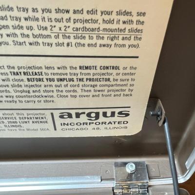Slide projector
