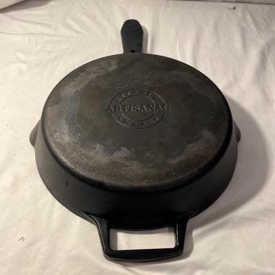 Artisanal Cast Iron Skillet (K-MG)