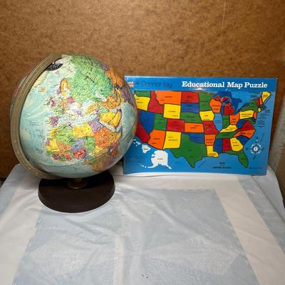 Globe & puzzle