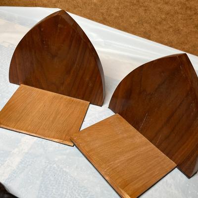 Book ends & Key rack
