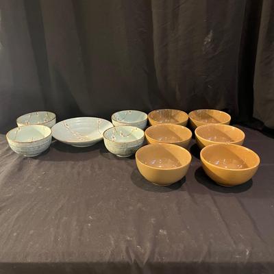 Two Sets of Ceramic Bowls (K-MG)