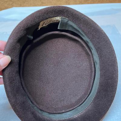 Vintage hat with box