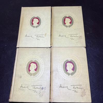 Mark Twain Book Set Plus More Classics (D-RG)