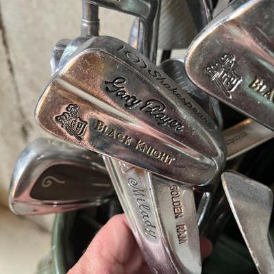 Set of mixed clubs
